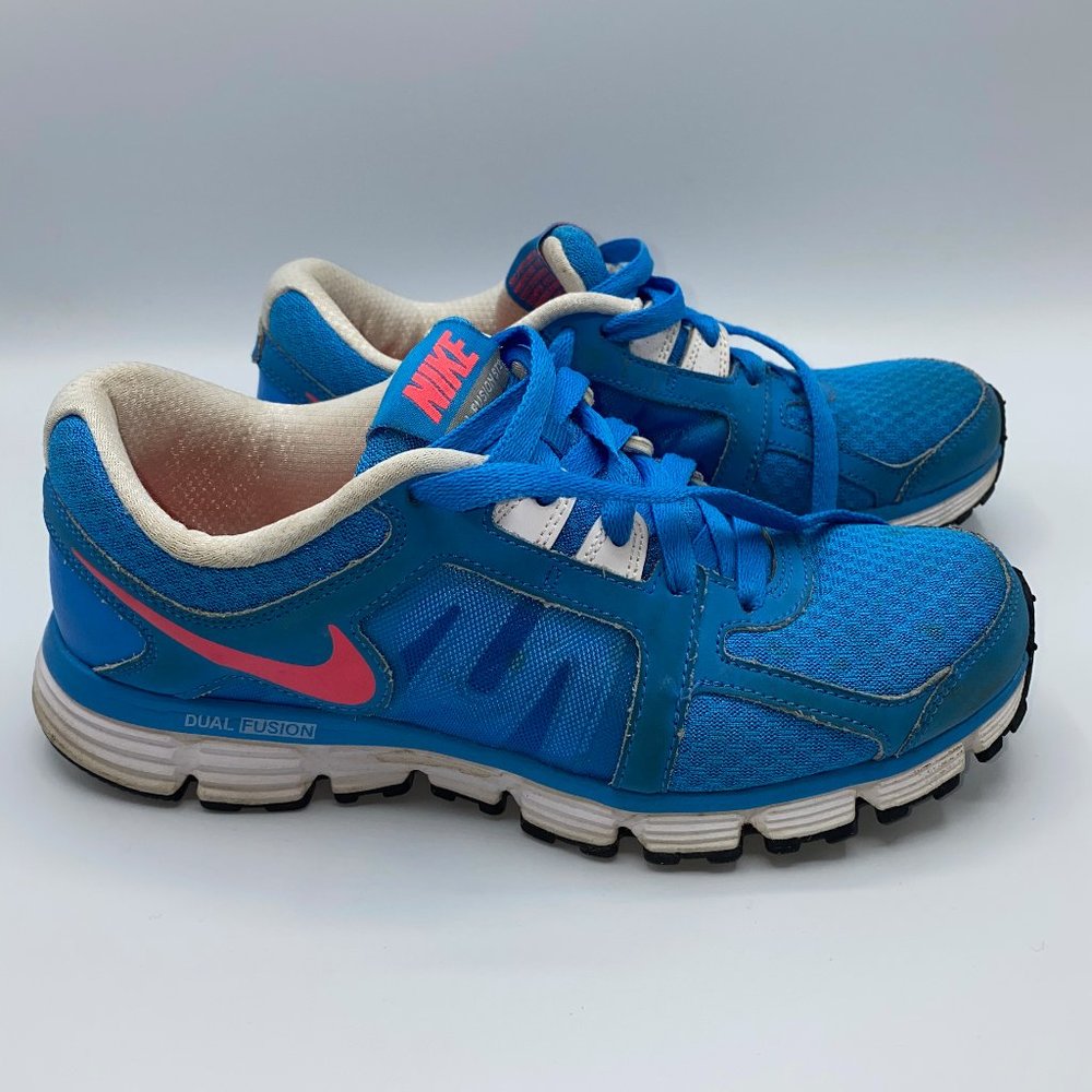 Nike Women's Dual Fusion ST 2 Size 7.5